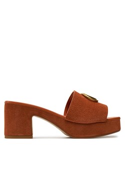 Klapki Guess Cinzia FLJCIN SUE03 Brązowy ze sklepu eobuwie.pl w kategorii Klapki damskie - zdjęcie 181256227