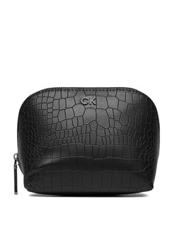 Kosmetyczka Calvin Klein Ck Daily Cosmetic Pouch_Croco K60K612640 Czarny ze sklepu eobuwie.pl w kategorii Kosmetyczki - zdjęcie 181259479