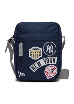Saszetka New Era Mlb Patch Side Nyy 60358207 Granatowy ze sklepu eobuwie.pl w kategorii Saszetki - zdjęcie 181267349