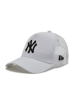Czapka z daszkiem New Era Essential Af Trucke 12285467 Biały ze sklepu eobuwie.pl w kategorii Czapki z daszkiem damskie - zdjęcie 181268498