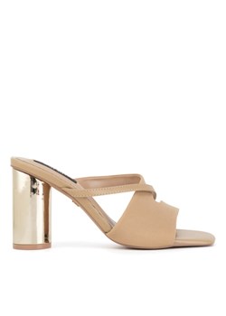 Klapki Nine West WSS21562-01 Beżowy ze sklepu eobuwie.pl w kategorii Klapki damskie - zdjęcie 181270727