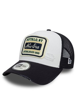 Czapka z daszkiem New Era Patch Distressed 60603673 Biały ze sklepu eobuwie.pl w kategorii Czapki z daszkiem damskie - zdjęcie 181274177