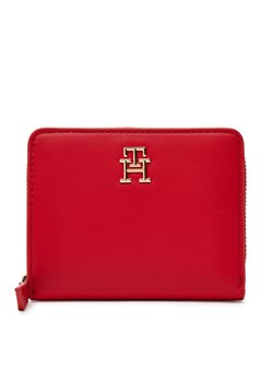 Mały Portfel Damski Tommy Hilfiger Th Logotape Med Za AW0AW17408 Czerwony ze sklepu eobuwie.pl w kategorii Portfele damskie - zdjęcie 181282227