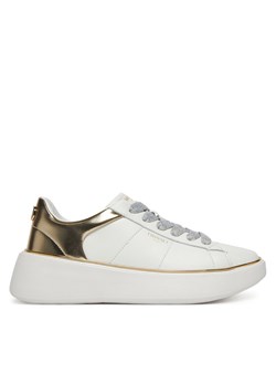 Sneakersy TWINSET 251TCP042 Biały ze sklepu eobuwie.pl w kategorii Buty sportowe damskie - zdjęcie 181283185