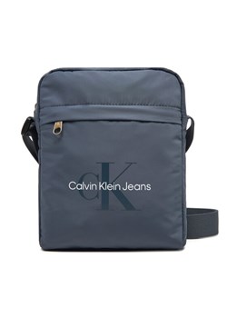 Saszetka Calvin Klein Jeans Sport Essentials Reporter 18 LV04G3000G Granatowy ze sklepu eobuwie.pl w kategorii Saszetki - zdjęcie 181295585