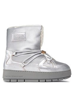 Śniegowce Tommy Hilfiger Tommy Essential Silver Snowboot FW0FW07506 Szary ze sklepu eobuwie.pl w kategorii Śniegowce damskie - zdjęcie 181298799