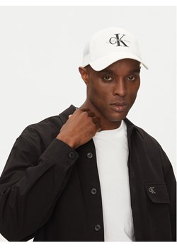 Czapka z daszkiem Calvin Klein Jeans Monologo LV04G5065G Biały ze sklepu eobuwie.pl w kategorii Czapki z daszkiem męskie - zdjęcie 181302996