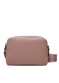 Torebka Calvin Klein Jeans Ultralight Camera Bag21 Pu LV04K3124G Różowy ze sklepu eobuwie.pl w kategorii Listonoszki - zdjęcie 181304155
