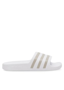 Klapki adidas ADILETTE AQUA EF1730 Biały ze sklepu eobuwie.pl w kategorii Klapki damskie - zdjęcie 181306519