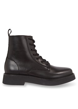 Botki Tommy Jeans Tjw Lace Up Flat Boot EN0EN02310 Czarny ze sklepu eobuwie.pl w kategorii Botki - zdjęcie 181306875