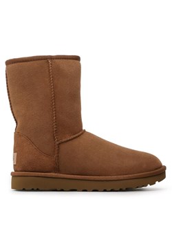 Śniegowce Ugg W Classic Short II 1016223 Brązowy ze sklepu eobuwie.pl w kategorii Śniegowce damskie - zdjęcie 181310146