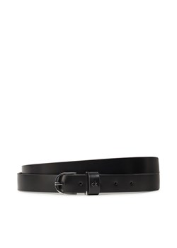 Pasek Damski Calvin Klein Ck Metal Loop Round Buckle 2.5 K60K613147 Czarny ze sklepu eobuwie.pl w kategorii Paski damskie - zdjęcie 181310398