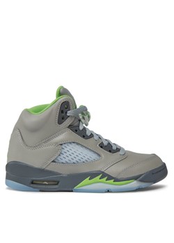 Buty do koszykówki Nike Air Jordan 5 Retro (GS) DQ3734 003 Szary - id: 0000303889906 - marki Nike - 181311856 Buty do koszykówki Nike Air Jordan 5 Retro (GS) DQ3734 003 Szary ze sklepu eobuwie.pl w kategorii Buty sportowe dziecięce - zdjęcie 181311856