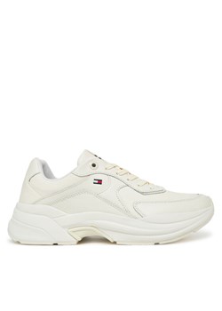 Sneakersy Tommy Hilfiger FW0FW08556 Biały ze sklepu eobuwie.pl w kategorii Buty sportowe damskie - zdjęcie 181312025