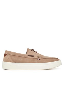 Półbuty Tommy Hilfiger Modern Light Hybrid Suede Boat S FM0FM05352 Brązowy ze sklepu eobuwie.pl w kategorii Mokasyny męskie - zdjęcie 181318095