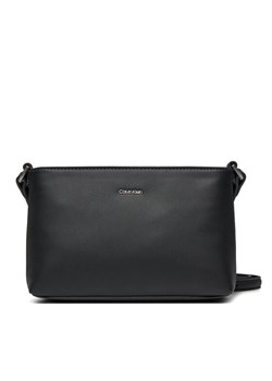 Torebka Calvin Klein Ck Must Xbody Md K60K610927 Czarny ze sklepu eobuwie.pl w kategorii Listonoszki - zdjęcie 181318115
