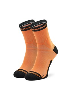 Skarpety wysokie unisex Dynafit Alpine Short 70879 Pomarańczowy ze sklepu eobuwie.pl w kategorii Skarpetki męskie - zdjęcie 181318905