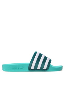 Klapki adidas adilette W GX3371 Zielony ze sklepu eobuwie.pl w kategorii Klapki damskie - zdjęcie 181321738