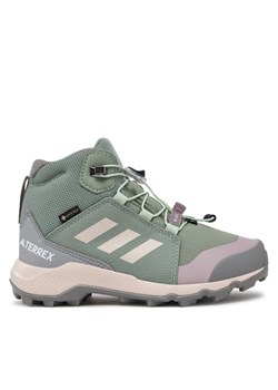 Trekkingi adidas Terrex Mid GORE-TEX JI1356 Zielony - id: 0000304523229 - marki adidas - 181326879 Trekkingi adidas Terrex Mid GORE-TEX JI1356 Zielony ze sklepu eobuwie.pl w kategorii Buty trekkingowe dziecięce - zdjęcie 181326879