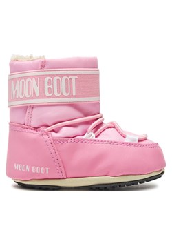 Śniegowce Moon Boot 80D3401020 Różowy ze sklepu eobuwie.pl w kategorii Buty zimowe dziecięce - zdjęcie 181327649