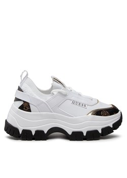 Sneakersy Guess Braydin FL8BYD SMF12 Biały ze sklepu eobuwie.pl w kategorii Buty sportowe damskie - zdjęcie 181327747