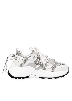 Sneakersy Steve Madden Tazmania Sneaker SM11002419-04005-739 Biały ze sklepu eobuwie.pl w kategorii Buty sportowe damskie - zdjęcie 181331435