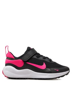 Buty do biegania Nike Revolution 7 (PSV) FB7690 002 Czarny ze sklepu eobuwie.pl w kategorii Buty sportowe dziecięce - zdjęcie 181338609