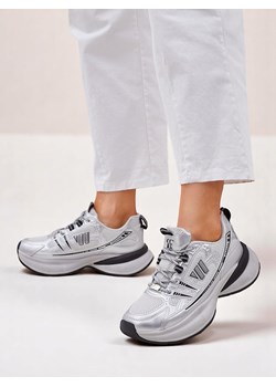 Royalfashion Sportowe sneakersy damskie na grubszej podeszwie Roality ze sklepu royalfashion.pl w kategorii Buty sportowe damskie - zdjęcie 181908368