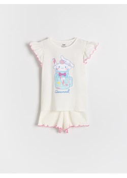 Reserved - Piżama dwuczęściowa Cinnamoroll - złamana biel ze sklepu Reserved w kategorii Piżamy dziecięce - zdjęcie 181915826