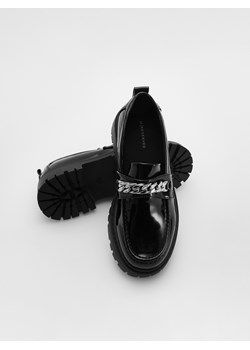 Reserved - Lakierowane loafersy - czarny ze sklepu Reserved w kategorii Półbuty dziecięce - zdjęcie 181915917