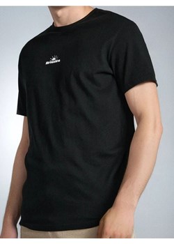 Sinsay - Koszulka z drobnym ozdobnym napisem - czarny ze sklepu Sinsay w kategorii T-shirty męskie - zdjęcie 181930077