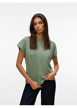 Vero Moda Koszulka w kolorze zielonym ze sklepu Limango Polska w kategorii Bluzki damskie - zdjęcie 181950957