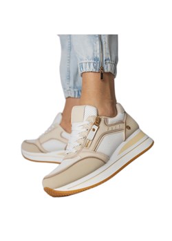 Beżowe sneakersy sportowe zdobione suwakiem beżowy ze sklepu ButyModne.pl w kategorii Buty sportowe damskie - zdjęcie 181955687