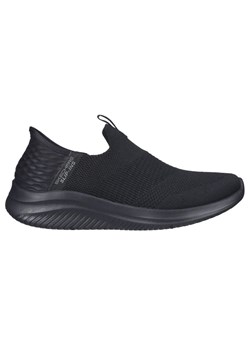 Buty Skechers Slip-Ins Ultra Flex 3.0 - Cozy Streak 149708-BBK czarne ze sklepu ButyModne.pl w kategorii Buty sportowe damskie - zdjęcie 181955736