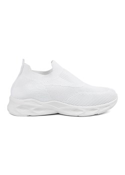 Buty damskie sportowe wsuwane białe ze sklepu ButyModne.pl w kategorii Buty sportowe damskie - zdjęcie 181956066