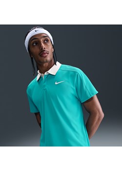 Męska koszulka polo do tenisa Dri-FIT ADV NikeCourt Slam - Zieleń ze sklepu Nike poland w kategorii T-shirty męskie - zdjęcie 181960379