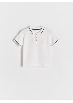 Reserved - Sweterkowy t-shirt polo - złamana biel ze sklepu Reserved w kategorii Swetry chłopięce - zdjęcie 181974247