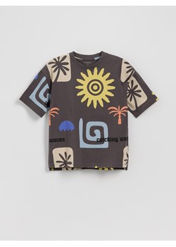 Reserved - T-shirt oversize z nadrukiem - ciemnoszary ze sklepu Reserved w kategorii T-shirty chłopięce - zdjęcie 181974469