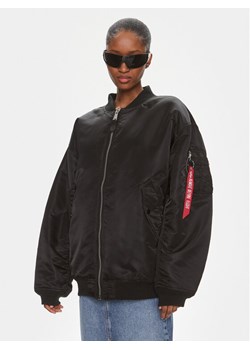 Alpha Industries Kurtka bomber MA-1 Core 108010 Czarny Regular Fit ze sklepu MODIVO w kategorii Kurtki damskie - zdjęcie 181978406