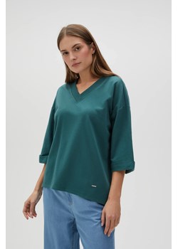 Bluza oversize z dekoltem w serek zielona ze sklepu Moodo.pl w kategorii Bluzy damskie - zdjęcie 181983155