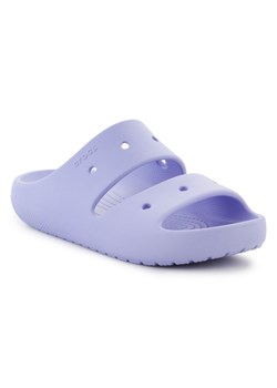Klapki Crocs Classic Sandal V2 W 209403-5BN fioletowe ze sklepu ButyModne.pl w kategorii Klapki damskie - zdjęcie 181985226