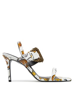Versace Jeans Couture Sandały 78VA3S71 Biały ze sklepu MODIVO w kategorii Sandały damskie - zdjęcie 181988735