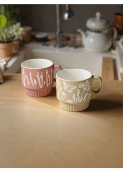 Sinsay - Kolorowe kubki z kwiatowym motywem 2 pack - różowy ze sklepu Sinsay w kategorii Kubki - zdjęcie 181992449