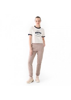 Damskie spodnie dresowe joggery Guess Stacie - brązowe ze sklepu Sportstylestory.com w kategorii Spodnie damskie - zdjęcie 181994468