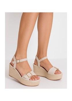 Beżowe sandały na koturnie i platformie Givana /C5-1 17691 G384/ ze sklepu Pantofelek24.pl w kategorii Espadryle damskie - zdjęcie 181995779
