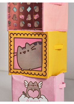 Sinsay - Pudełko do przechowywania Pusheen - żółty - id: 157EC-11X - marki Sinsay - 181998528 Sinsay - Pudełko do przechowywania Pusheen - żółty ze sklepu Sinsay w kategorii Kosze i pudełka na zabawki - zdjęcie 181998528