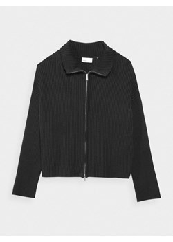 Damski sweter rozpinany Outhorn OTHAW23TSWEF027 - czarny ze sklepu Sportstylestory.com w kategorii Swetry damskie - zdjęcie 181999258