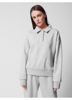 Damska bluza nierozpinana bez kaptura Outhorn OTHWSS24TSWSF1150 - szara ze sklepu Sportstylestory.com w kategorii Bluzy damskie - zdjęcie 181999289