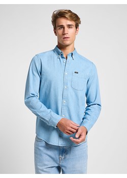 LEE MĘSKA KOSZULA JEANSOWA LEE LEE BUTTON DOWN LAKESIDE WASH 112363893 ze sklepu YouNeedit.pl w kategorii Koszule męskie - zdjęcie 182003147