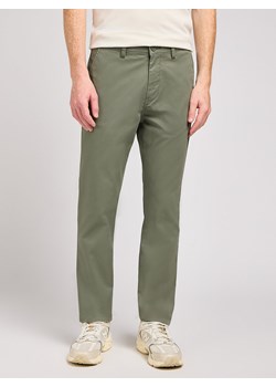 MESKIE SPODNIE LEE SLIM CHINO OLIVE GROVE 112349317 ze sklepu YouNeedit.pl w kategorii Spodnie męskie - zdjęcie 182003157
